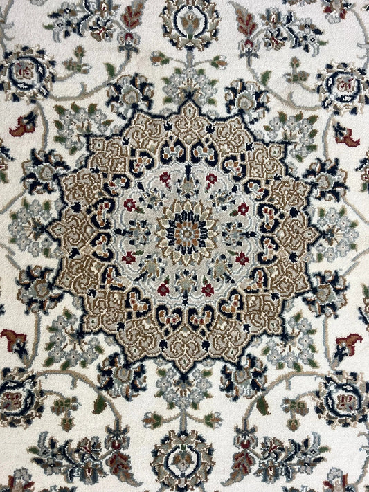 Nain Rug # 7430