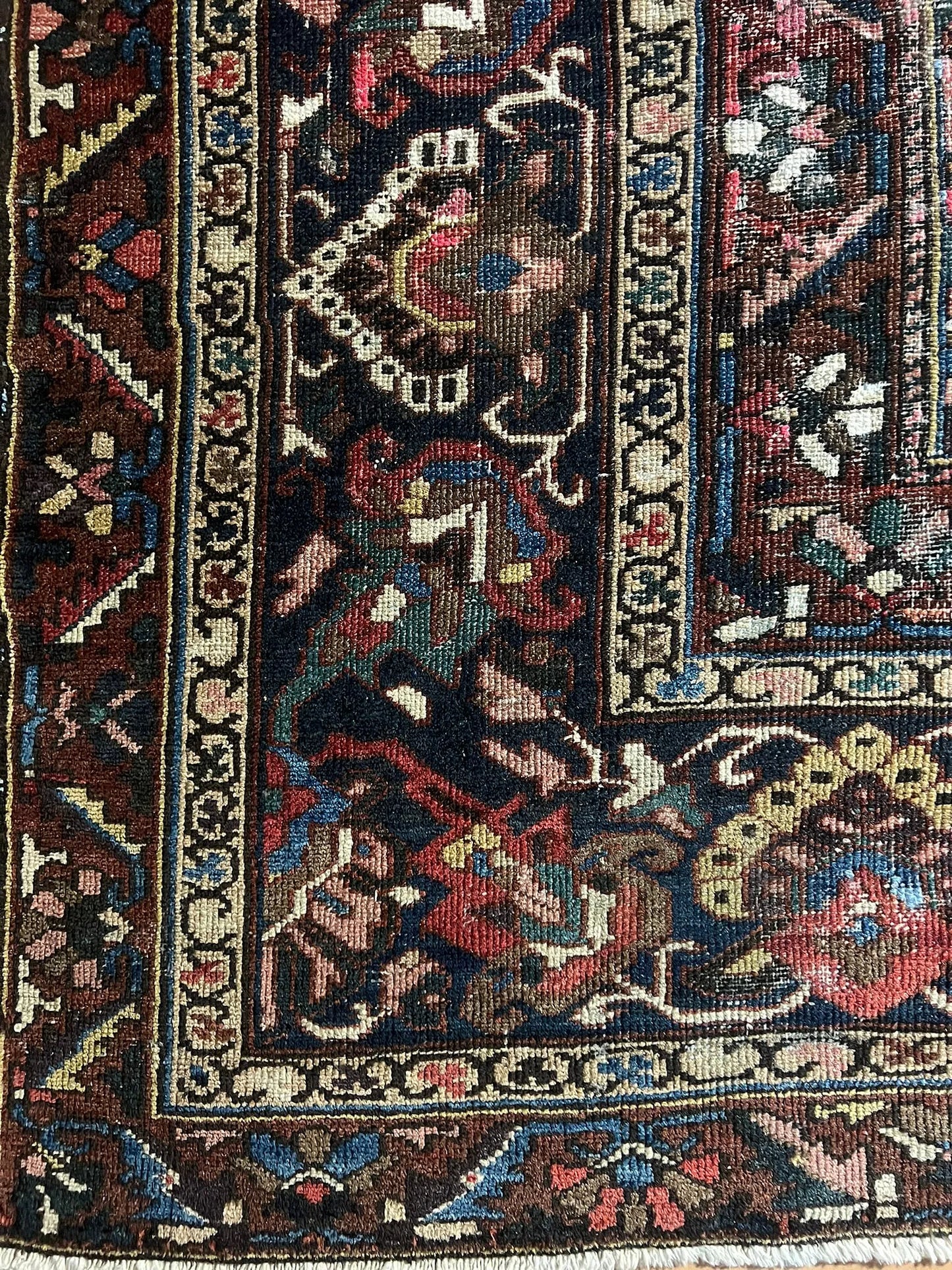 Bakhtiari Rug # 7877