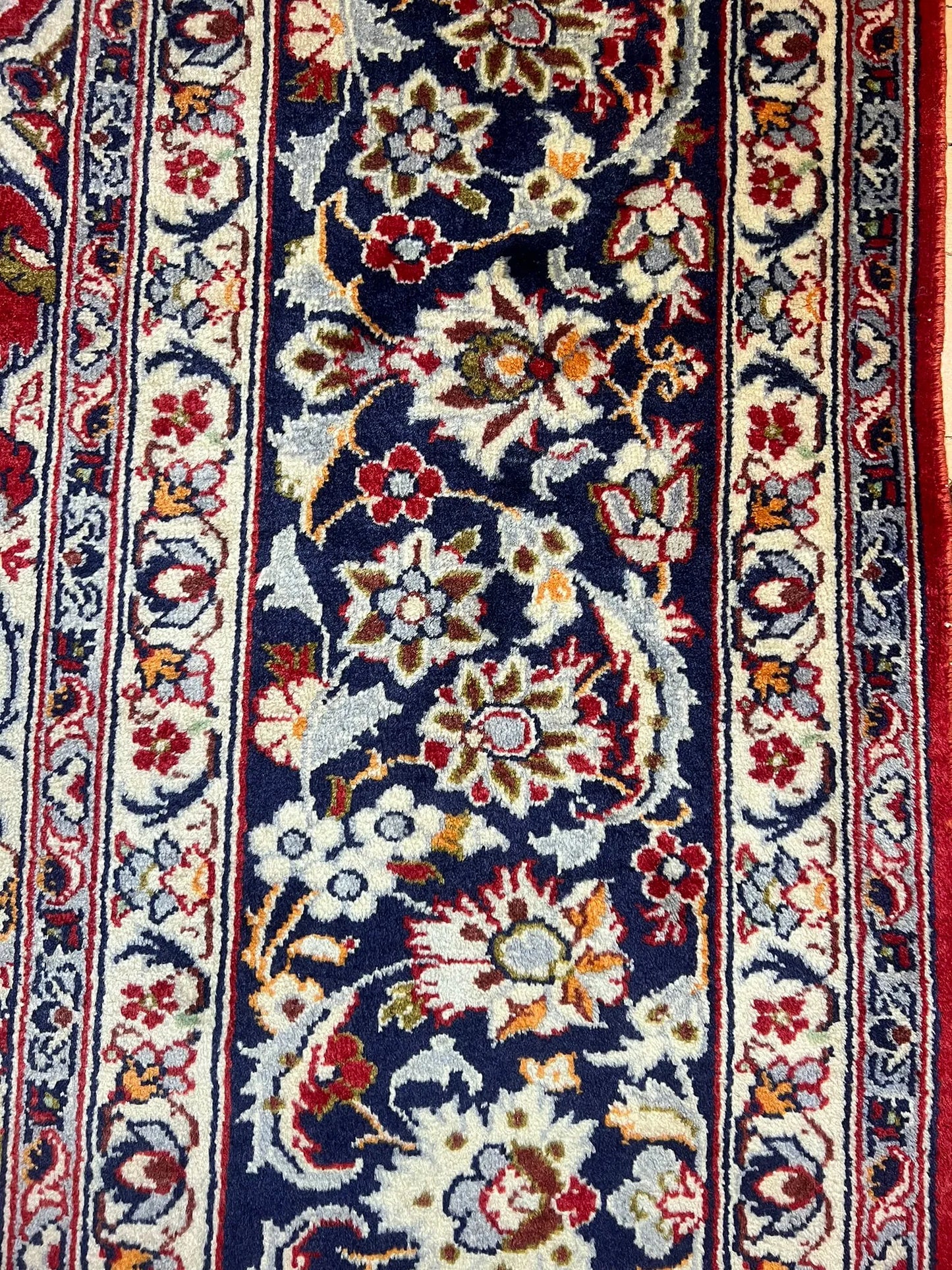 Isfahan Rug # 5600