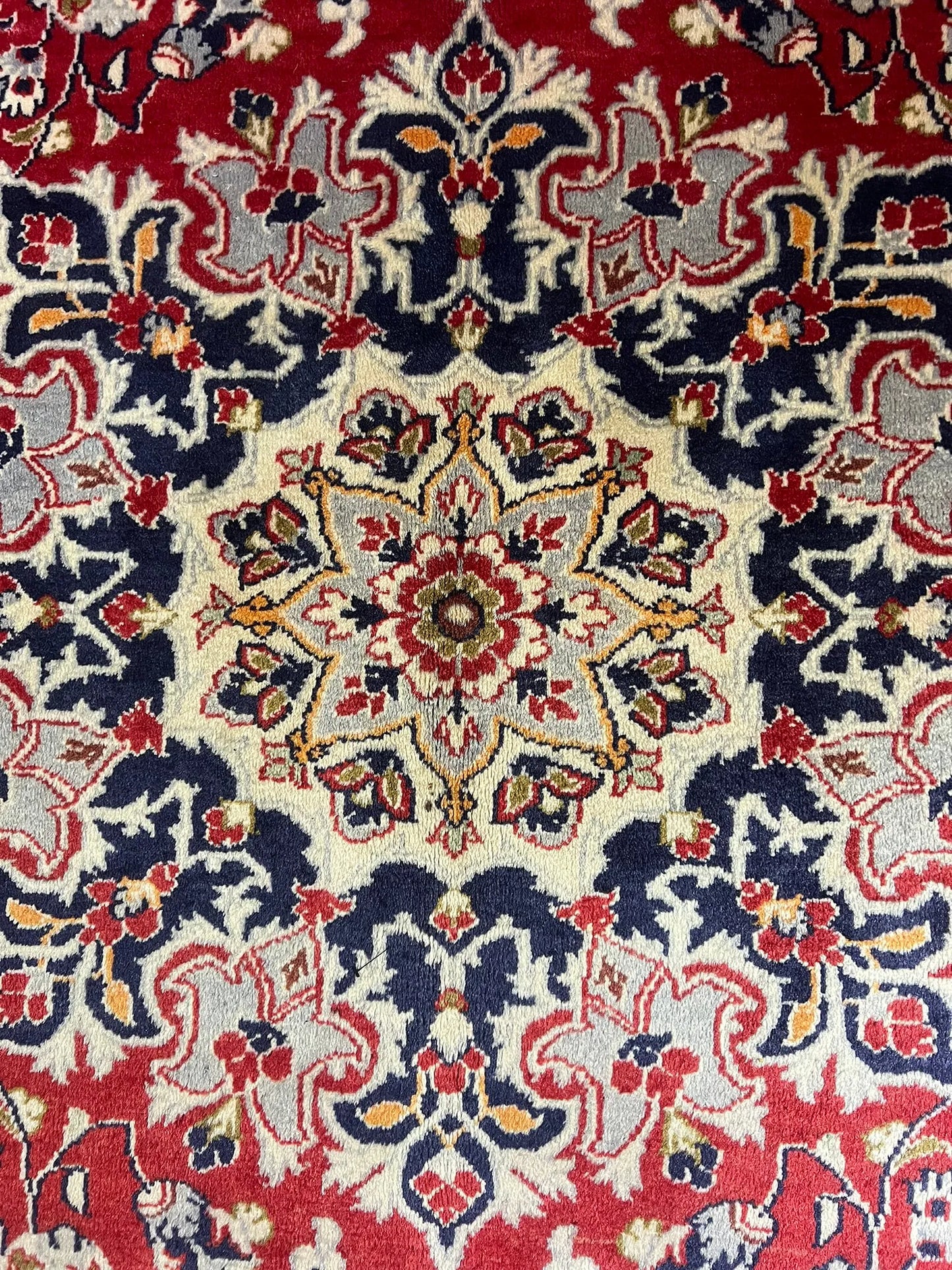 Isfahan Rug # 5600