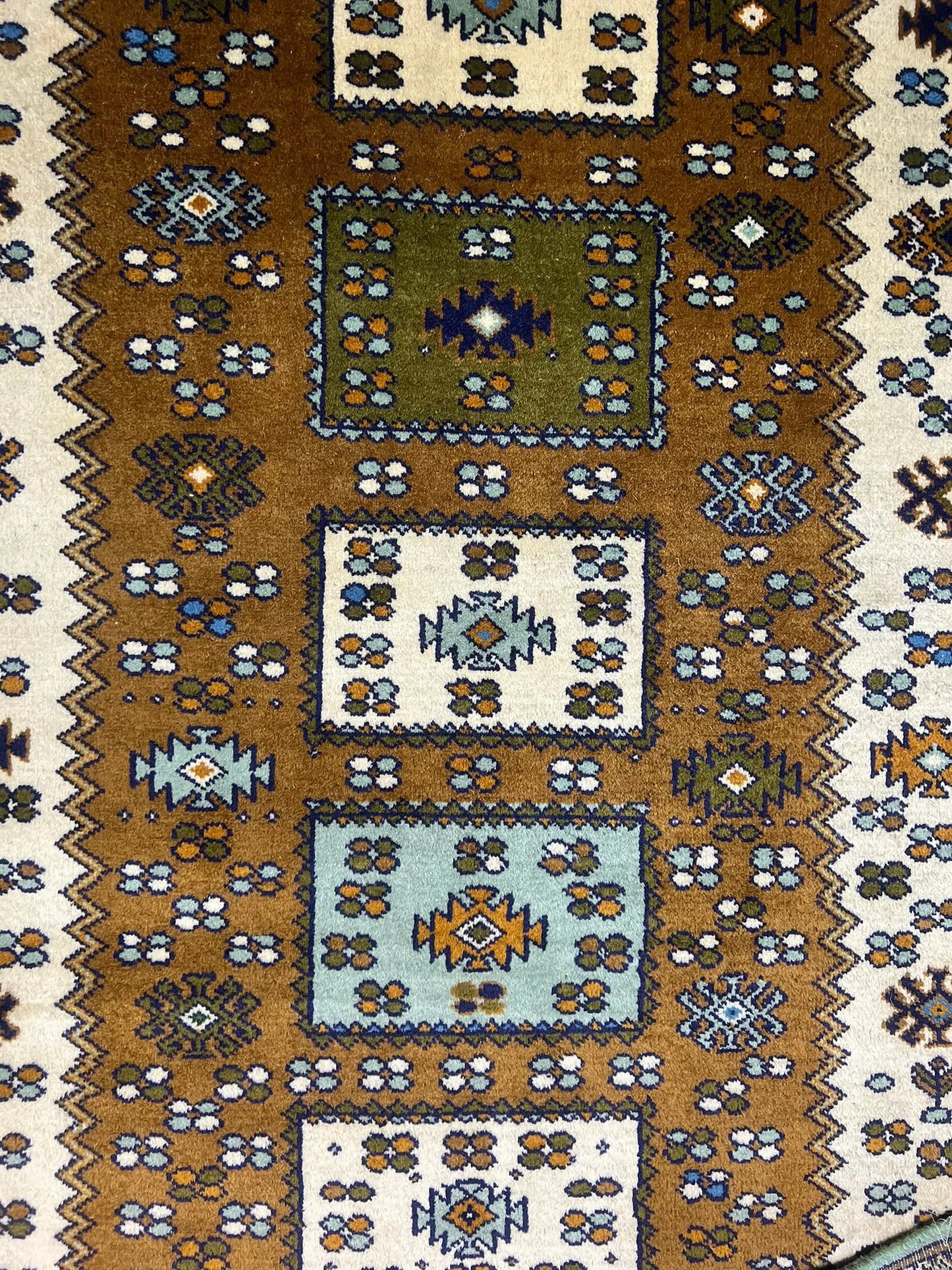 Turkeman Rug # 5845