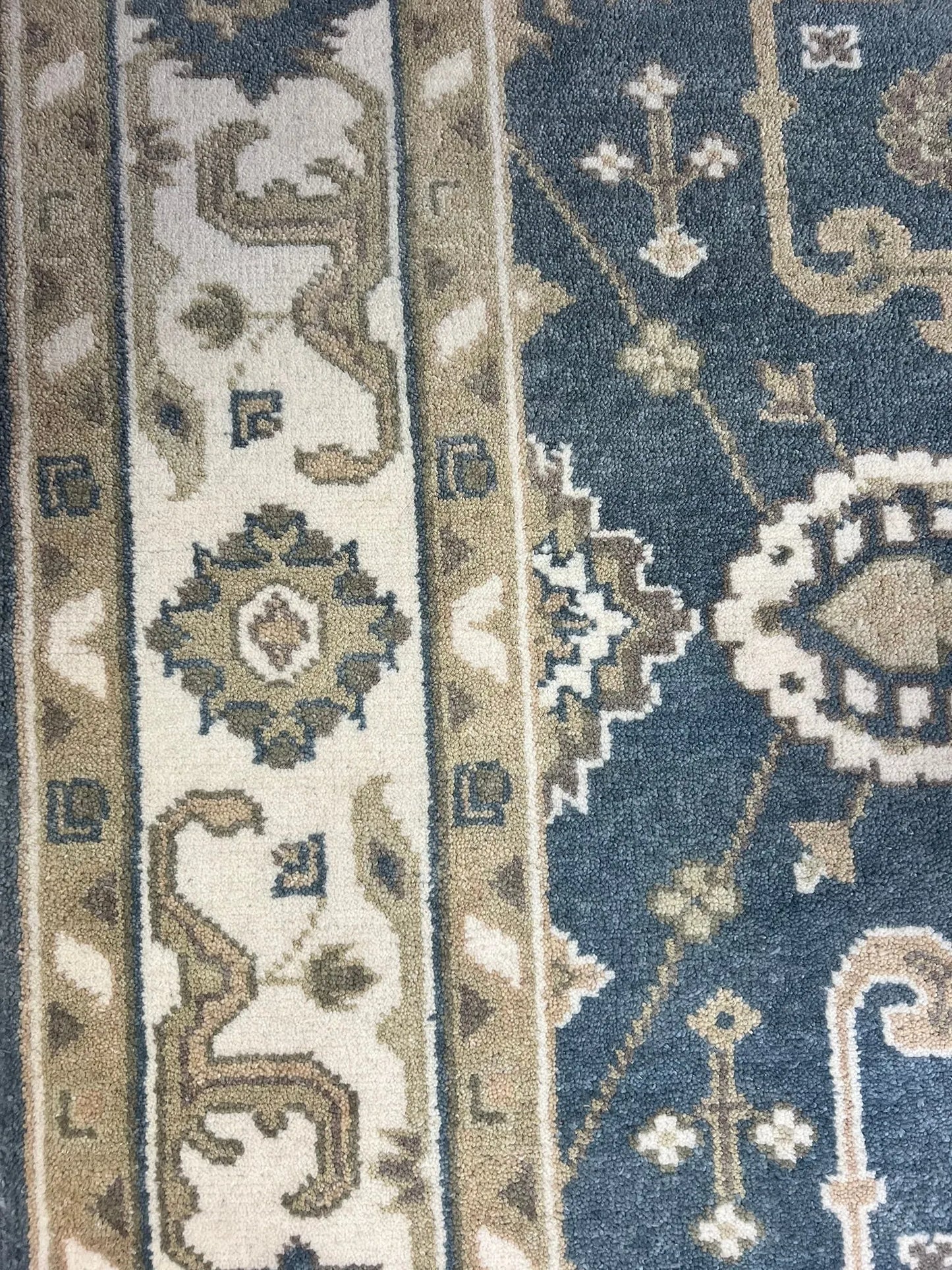 Oushak Rug # 6804