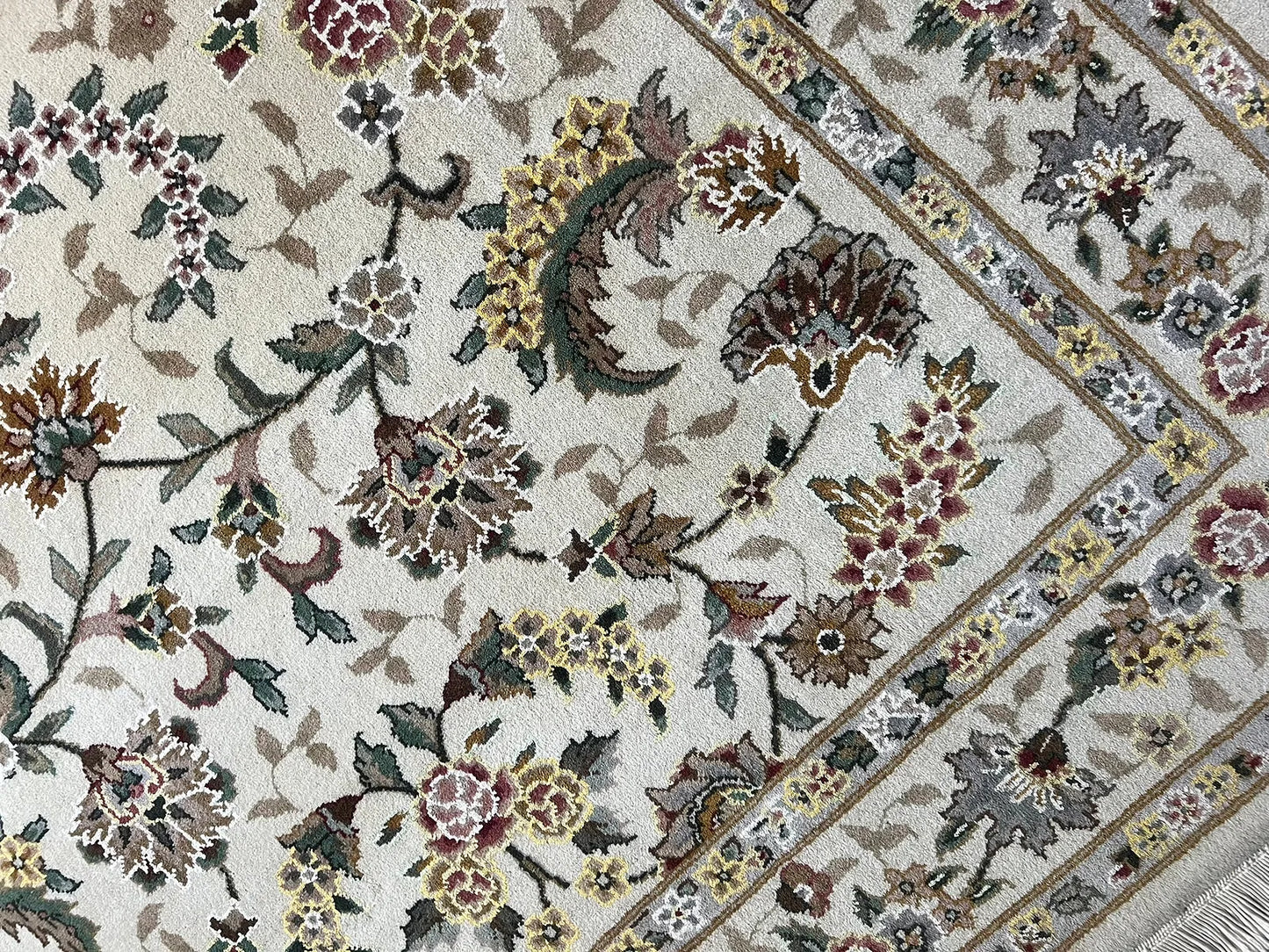 Tabriz Rug # 7215