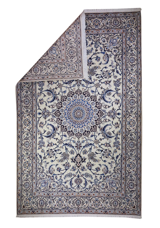 Nain Rug # 7333