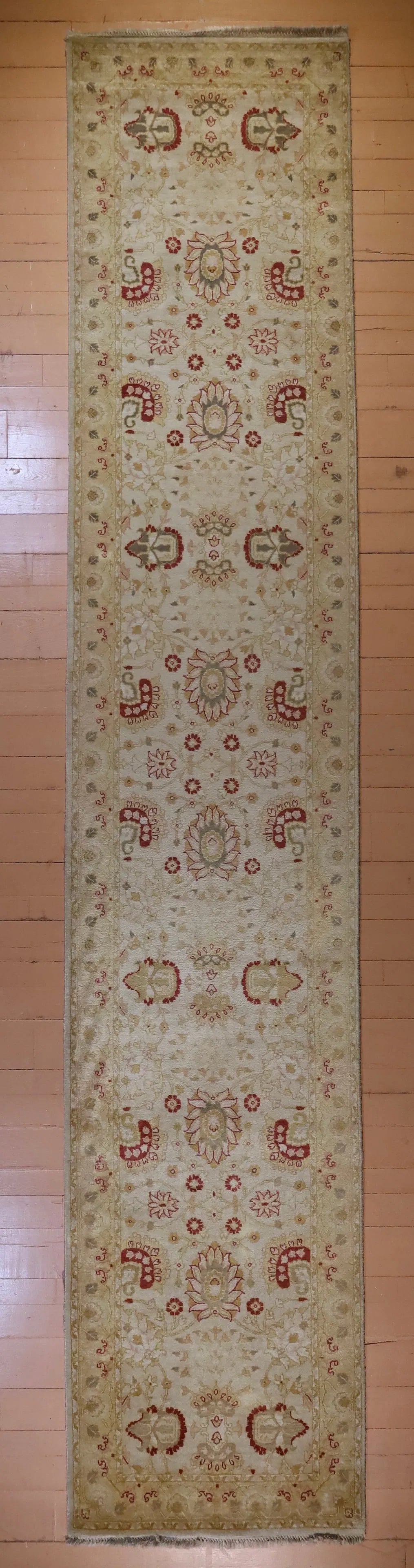 Agra Rug # 7819