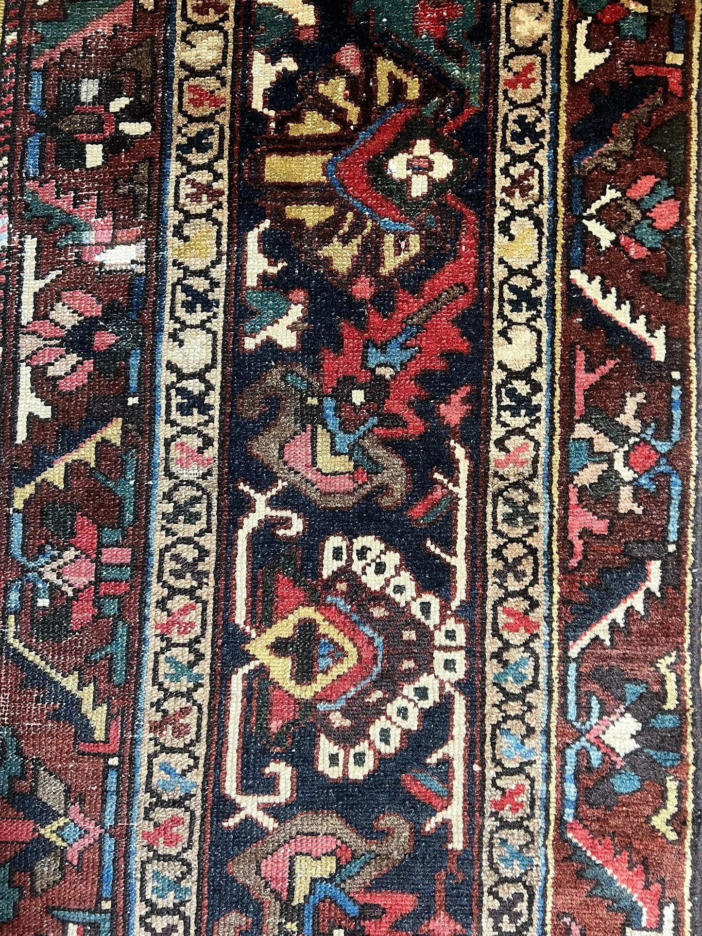 Bakhtiari Rug # 7877