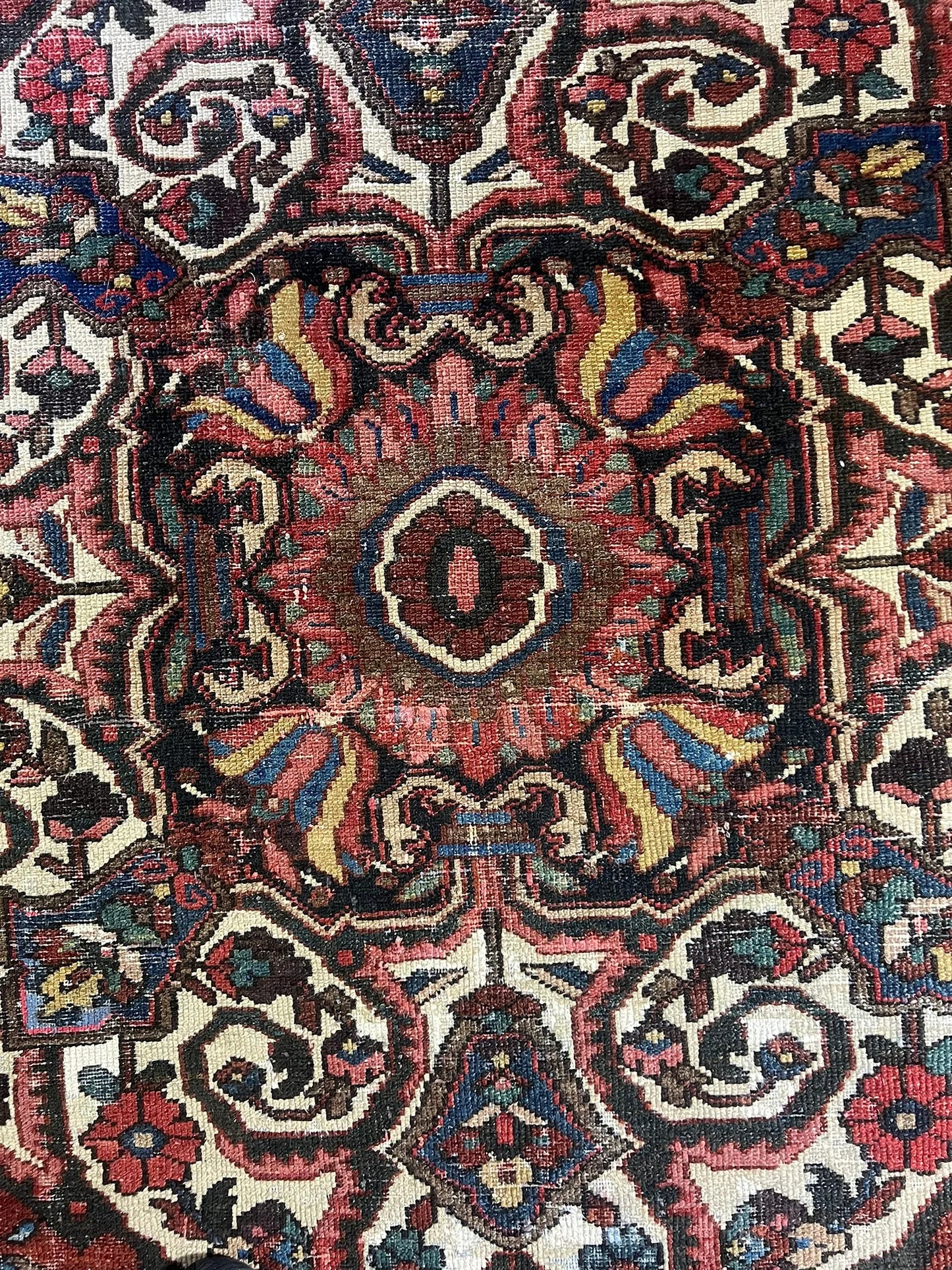 Bakhtiari Rug # 7877