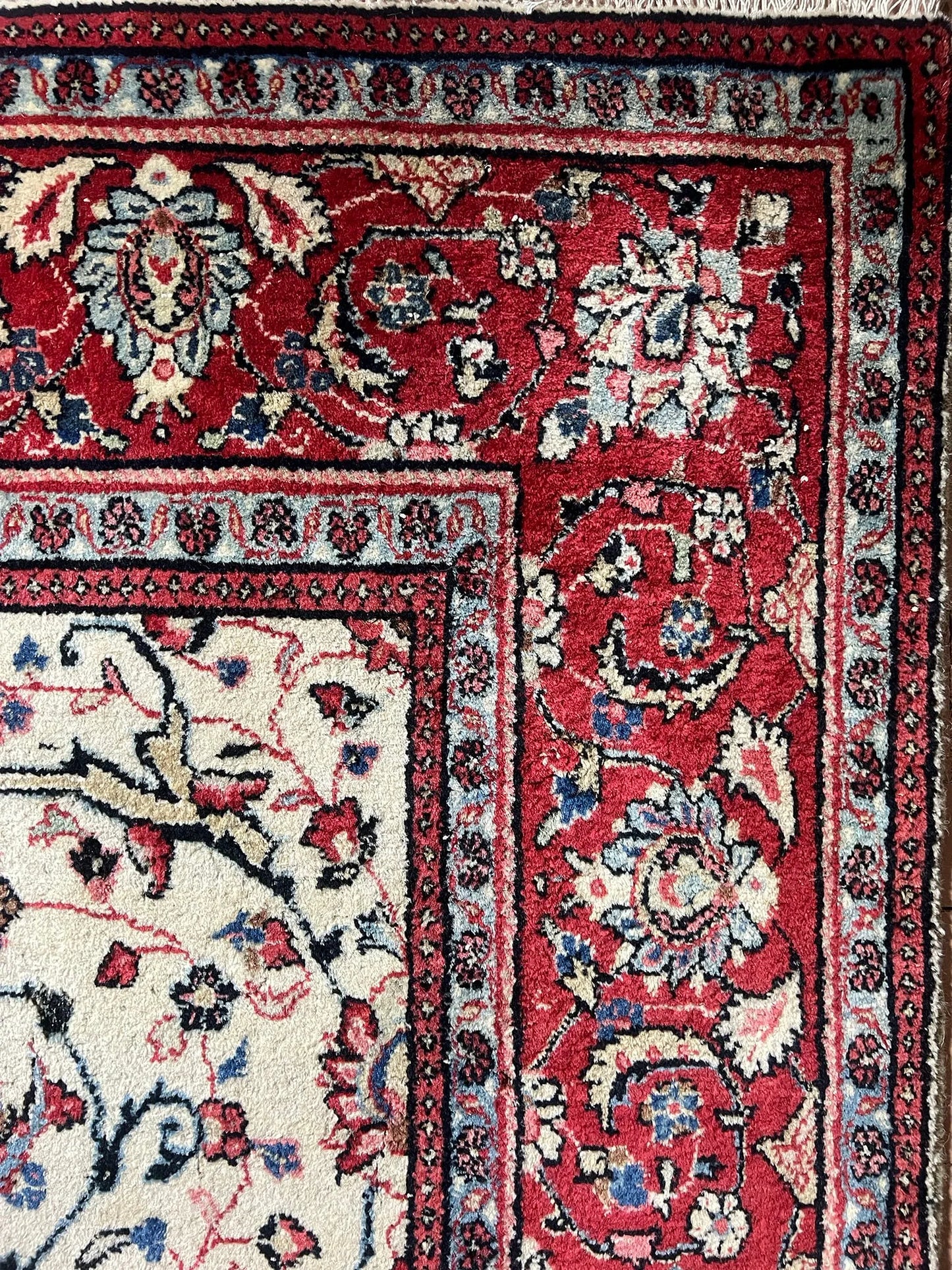 Sarouk Rug # 8657