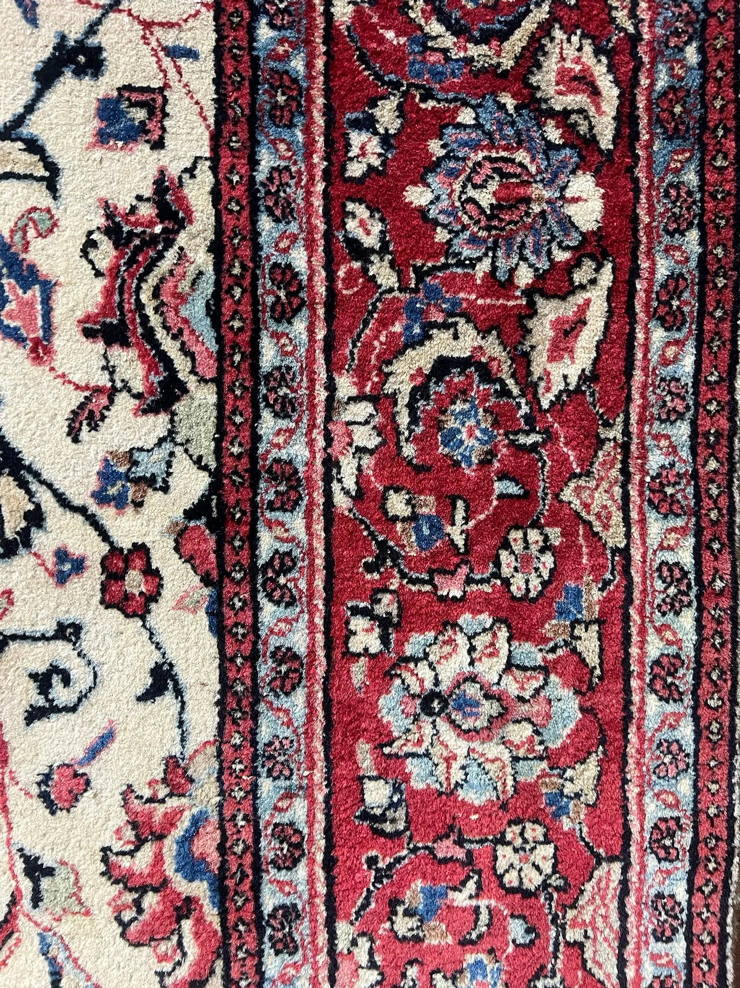 Sarouk Rug # 8657