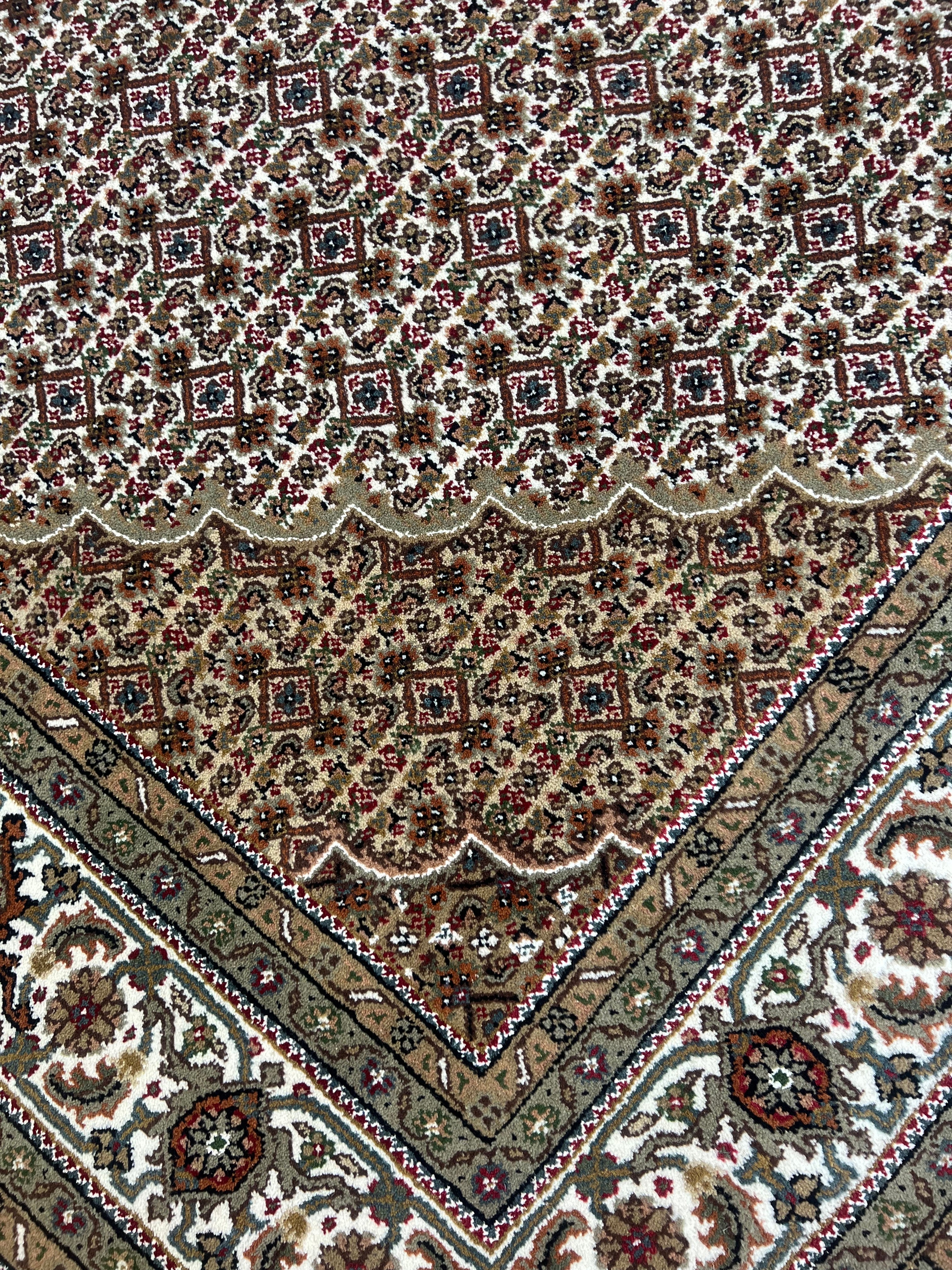 TABRIZ INDIA # 7977